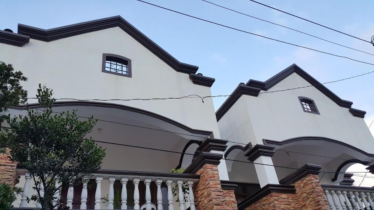 Florabells Iraya Guest House - Batanes Basco Exterior foto